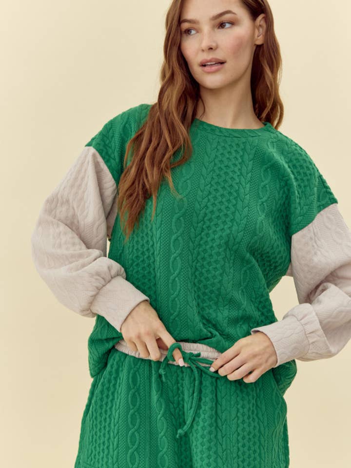 Bloomero – wholesale Mjukisset – Dam – Kabelstickad klädtröja loungesett i 2 delar. Top har U-nec6