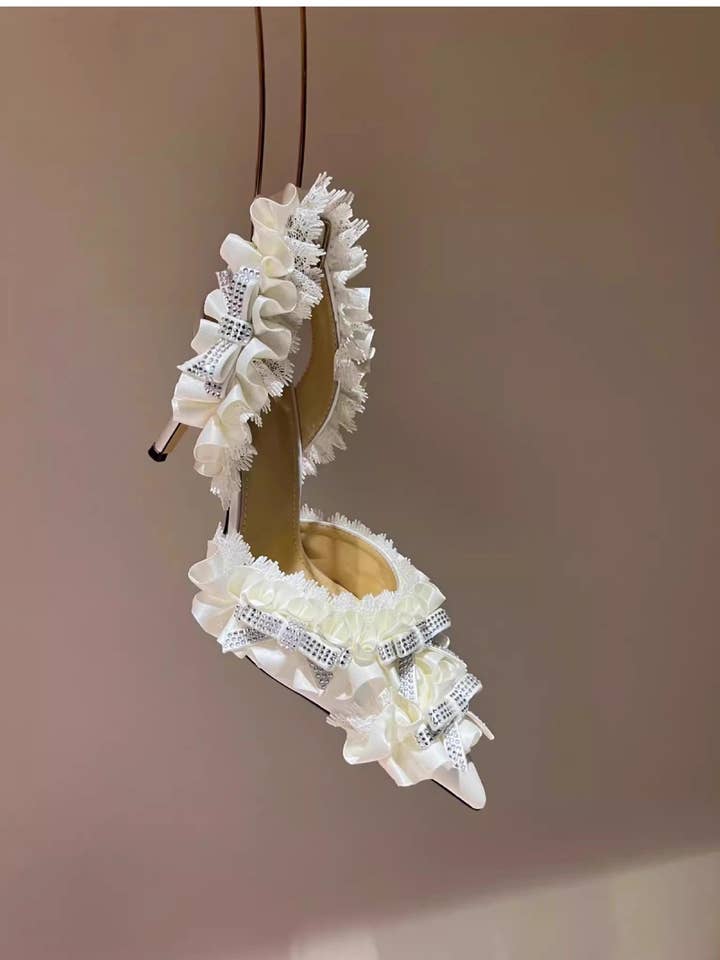 Sandálias de Salto Alto em Seda com Laço de Strass e Renda 2026 por atacado de JanL Ladies Shop