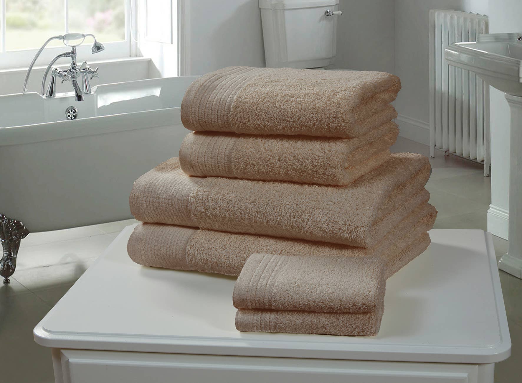 Rapport Home Furnishings Limited - Wholesale Bath Towel - Chatsworth 600gsm 100% Super Sheet Towels3