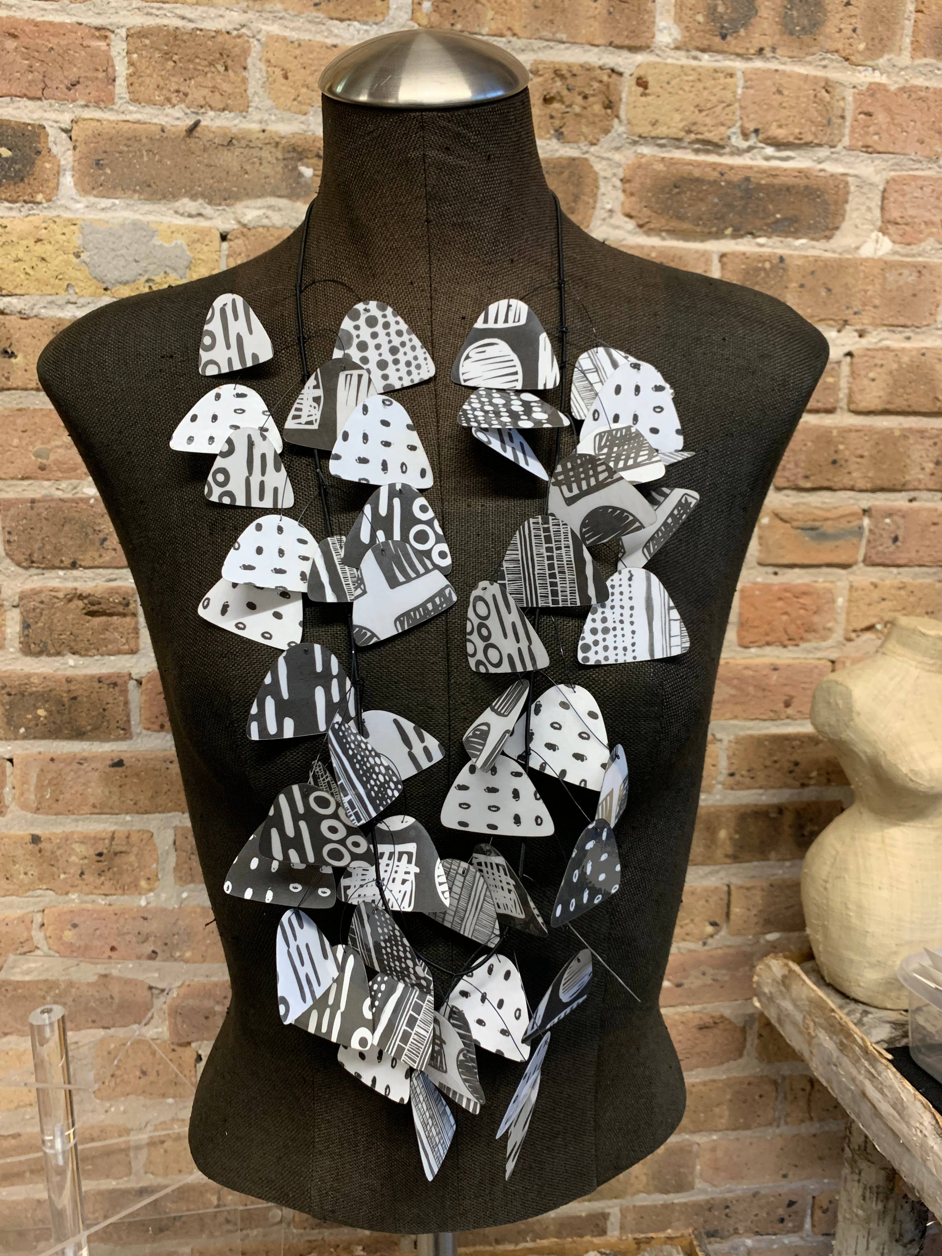 TAKARA Designs - Vente Colliers plastrons - Collier Kinetics2