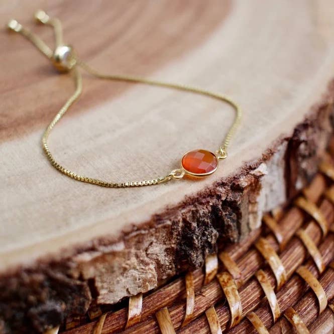 Zierliches goldenes Karneol-Armband für den Großhandel von Livin Freely