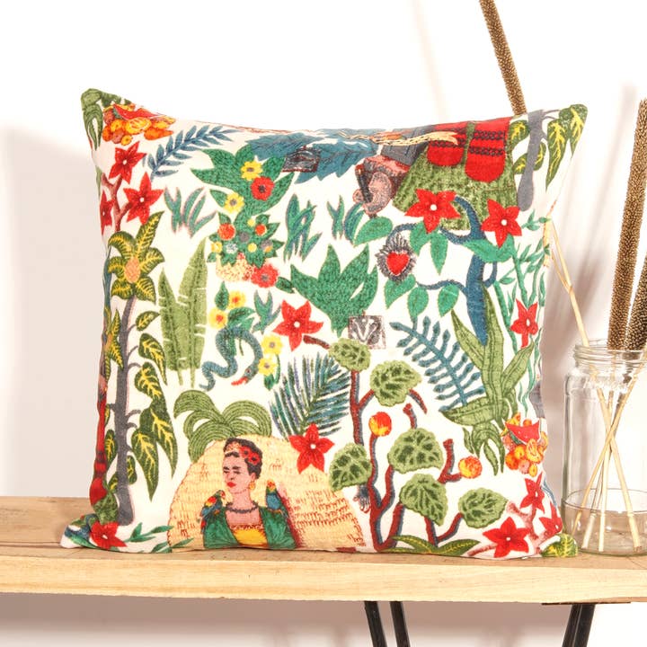 Coussin décoratif Frida, blanc, imprimé floral pour la vente par Linen Connections