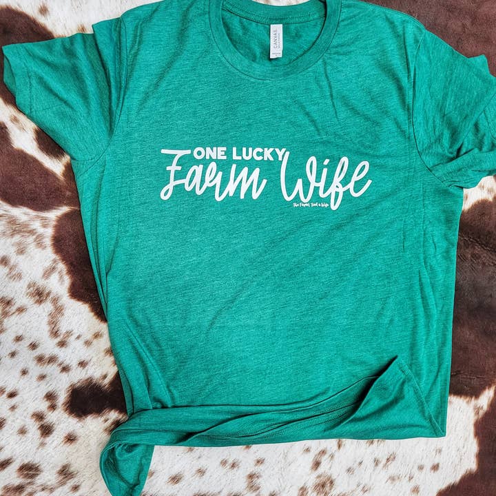 Maglietta della moglie della fattoria fortunata per la vendita all'ingrosso da parte di The Farmer Took a Wife