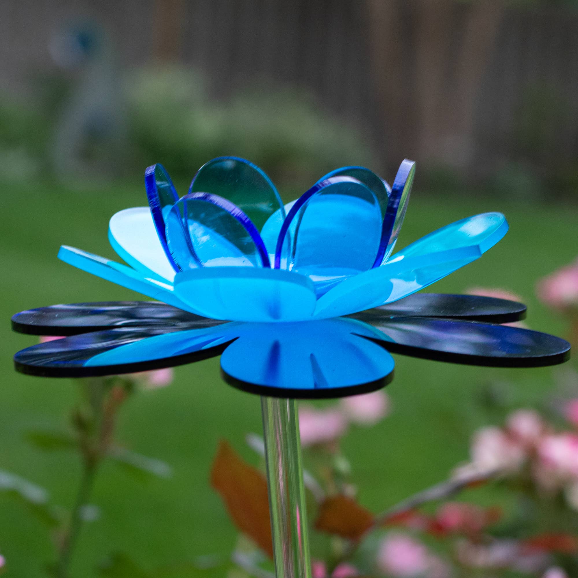 The Colored Petal – wholesale Garden/lawn stake – Blue aqua garden stake | Diamond lotus flower decor handmade2