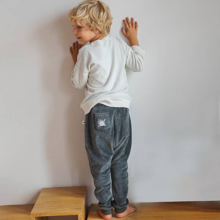 Posede fløjlsbukser for engroshandel hos Darling Spring