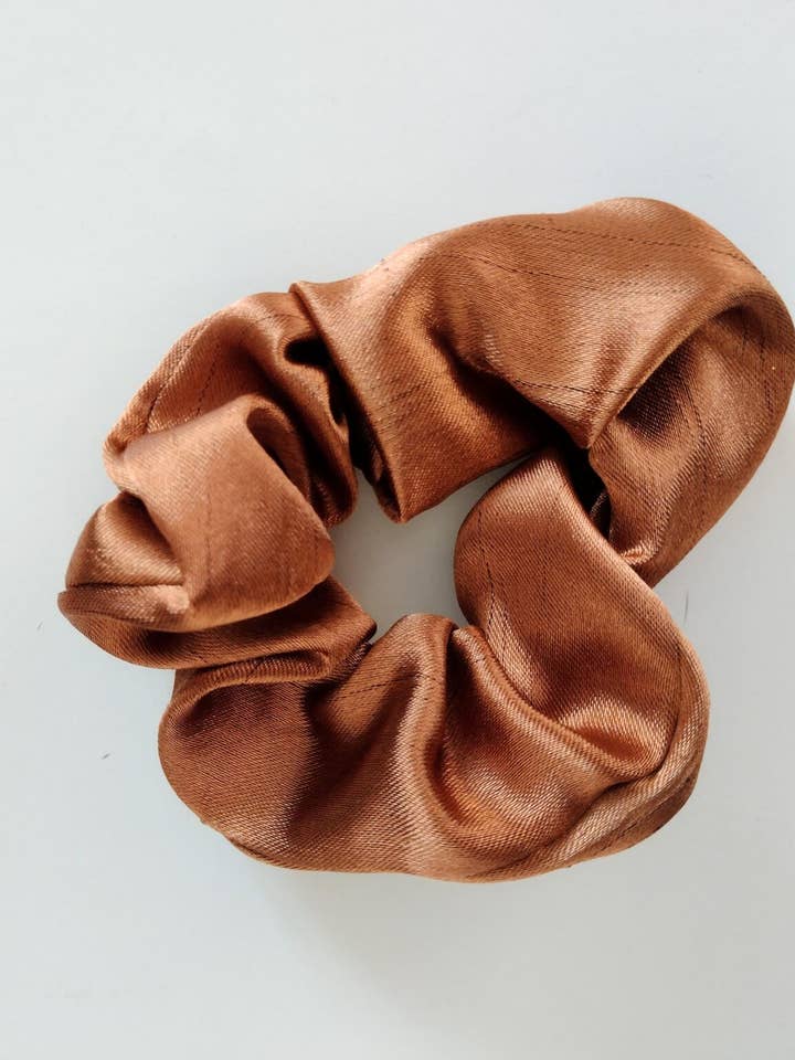 BRONS COCO SCRUNCHIE för wholesale av Minnirella
