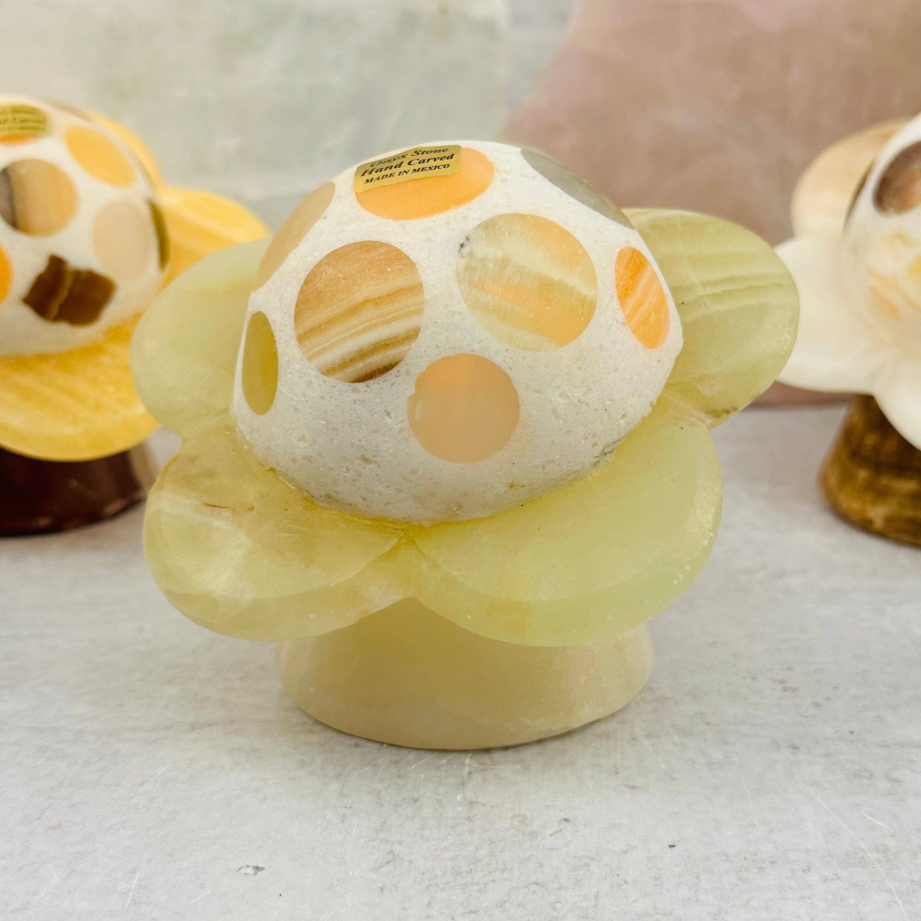 Rock Paradise - Wholesale Accent/Desk Lamp - Crystal Mexican Onyx Flower Lamp7