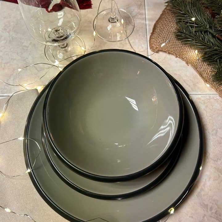 Vanilla Hampshire Grey Middagsservice 16 dele for engroshandel hos Red Vanilla Home