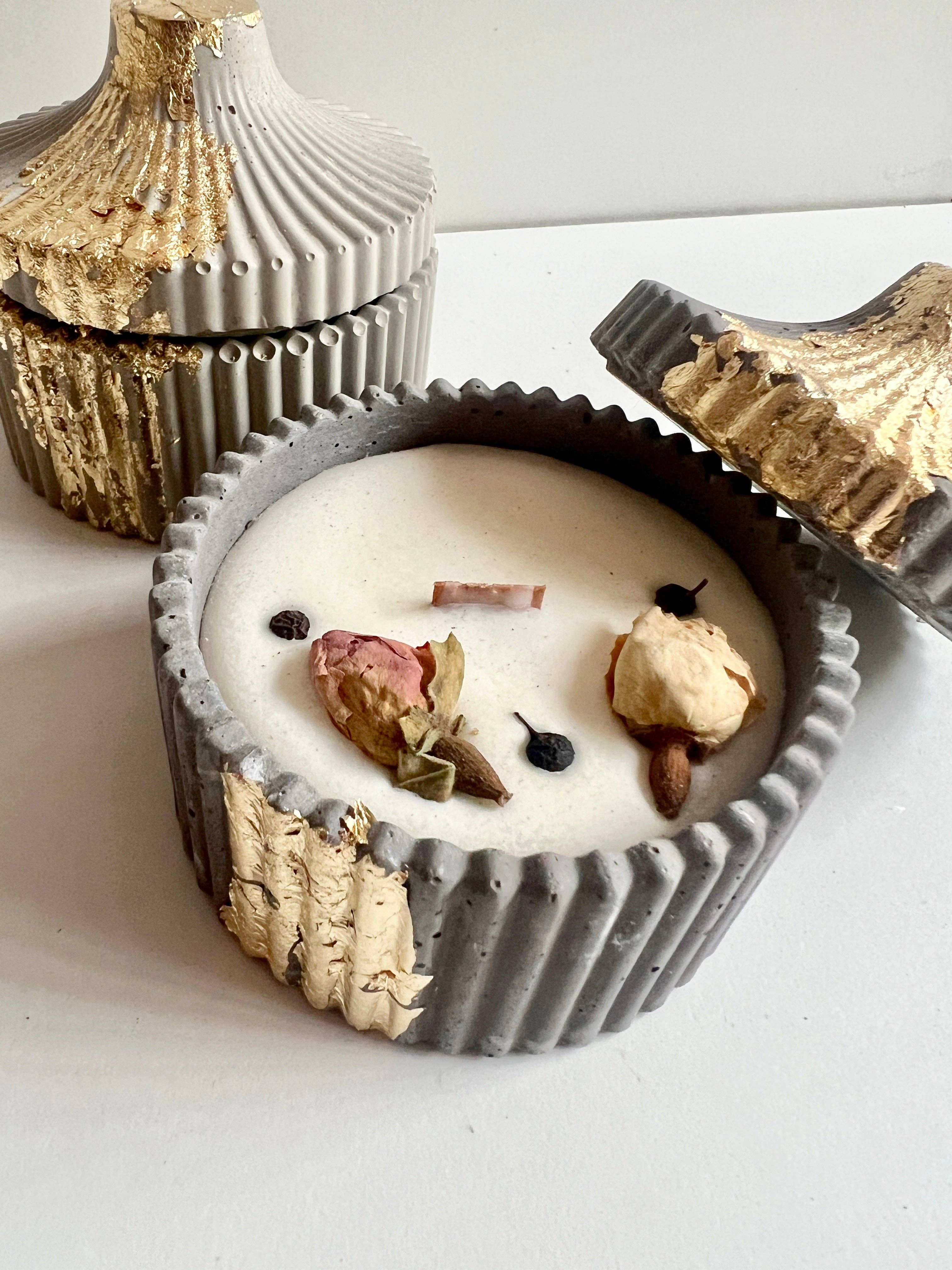 Koncretosa - Wholesale Jar/Filled Candle - Nina Gold Candle0