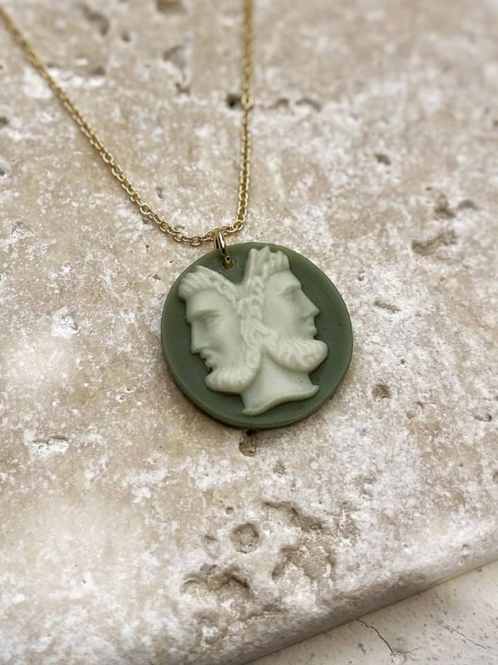 Necklace camée Ego for wholesale by Fascinato