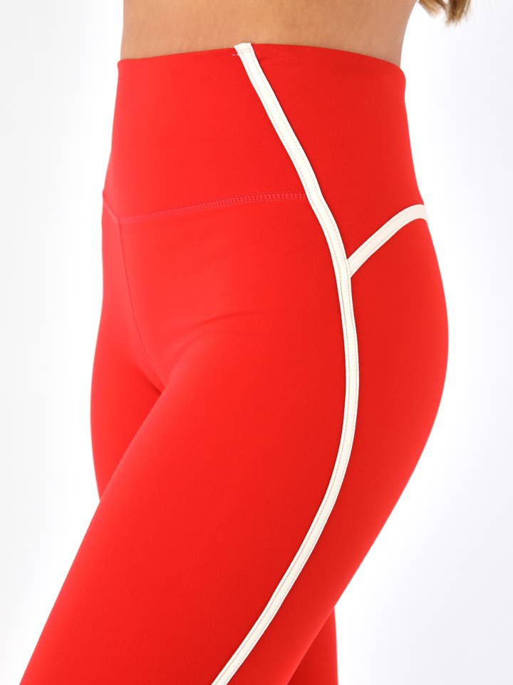 Scarlet Oatmilk Apex 7/8 Legging: Scarlet/Oatmilk for wholesale on Faire3