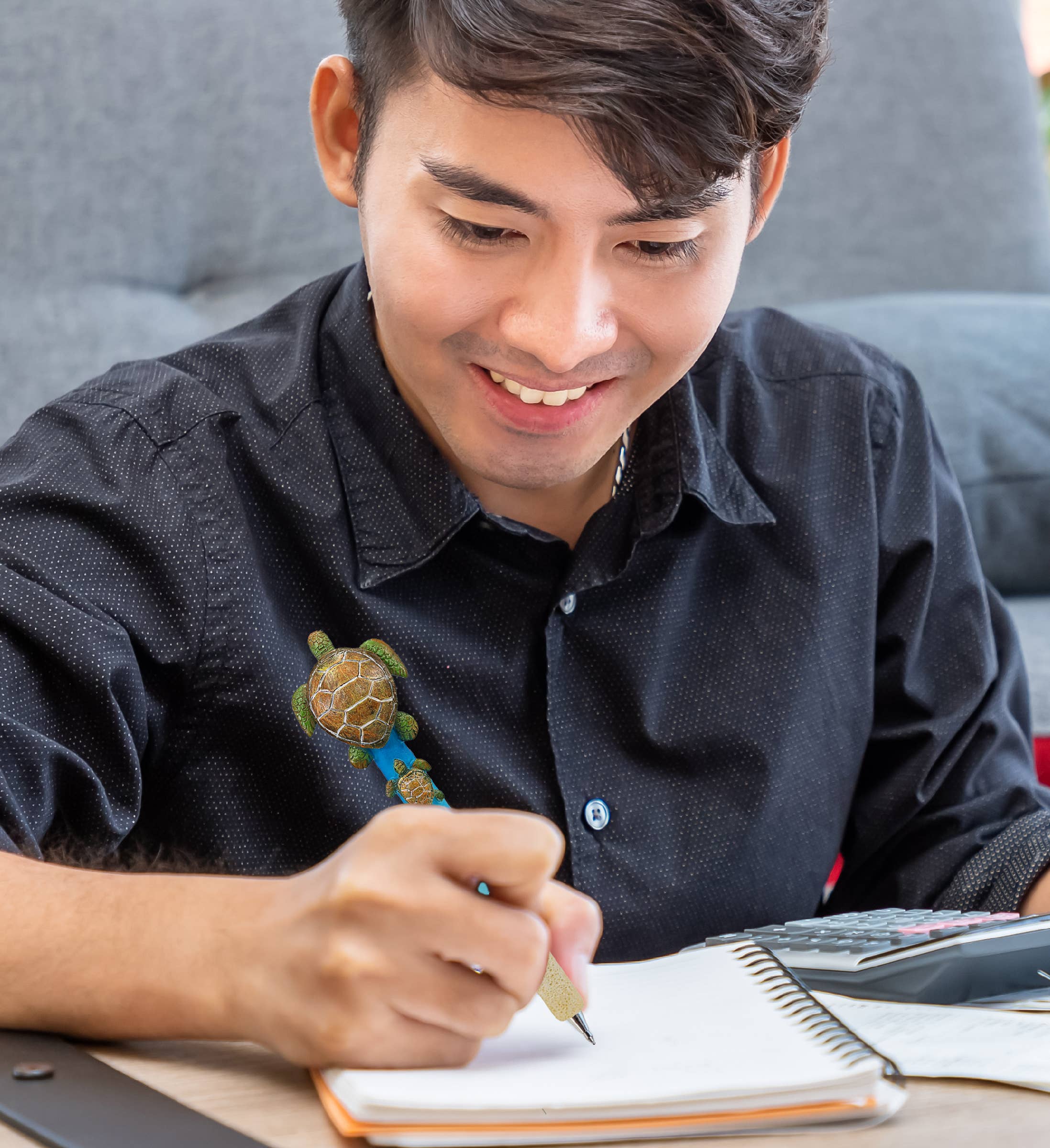 Cota Global – Caneta por atacado – PLANETA CANETA - TARTARUGA MARINHA COM CRIA6