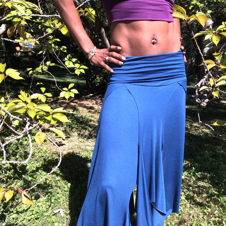 Isadora Rock Blau für den Großhandel von Accentuates Clothing