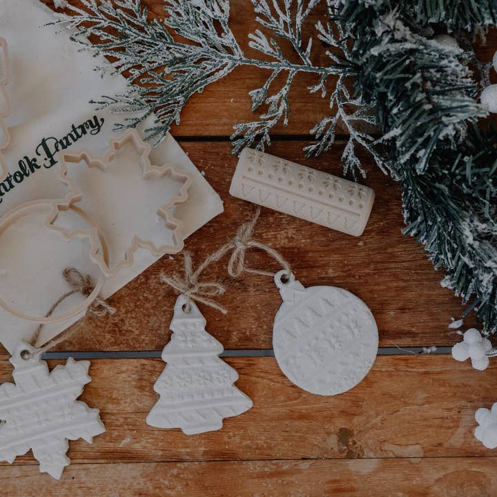 Kinfolk Pantry - Wholesale Art Set - Kids & Baby - Christmas Ornament Roller & Cutter set - Eco playdough Tool7