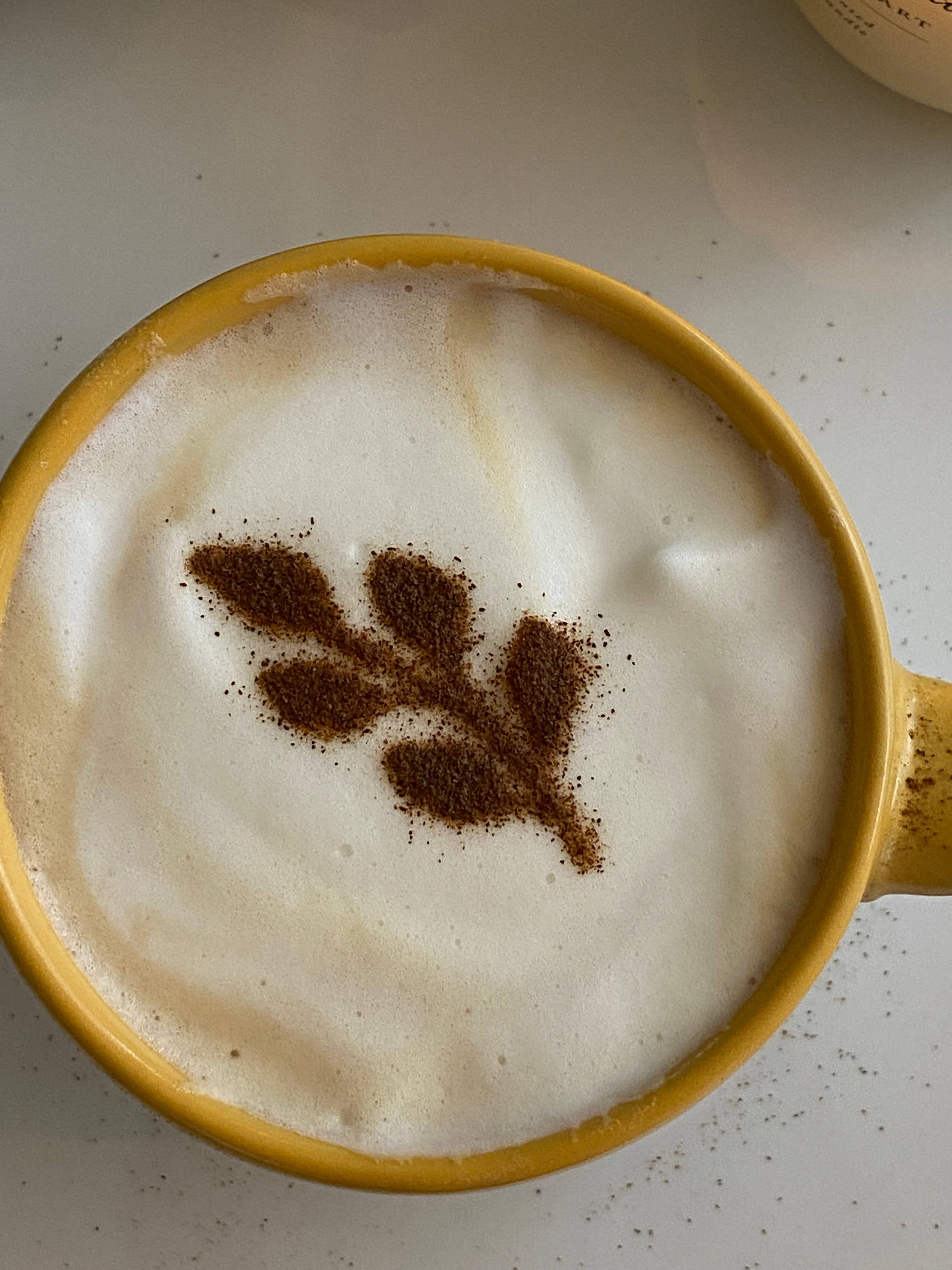 moon + magnolia – Engroshandel Stencil – Botanisk Kaffe Stencil | Krus Art2