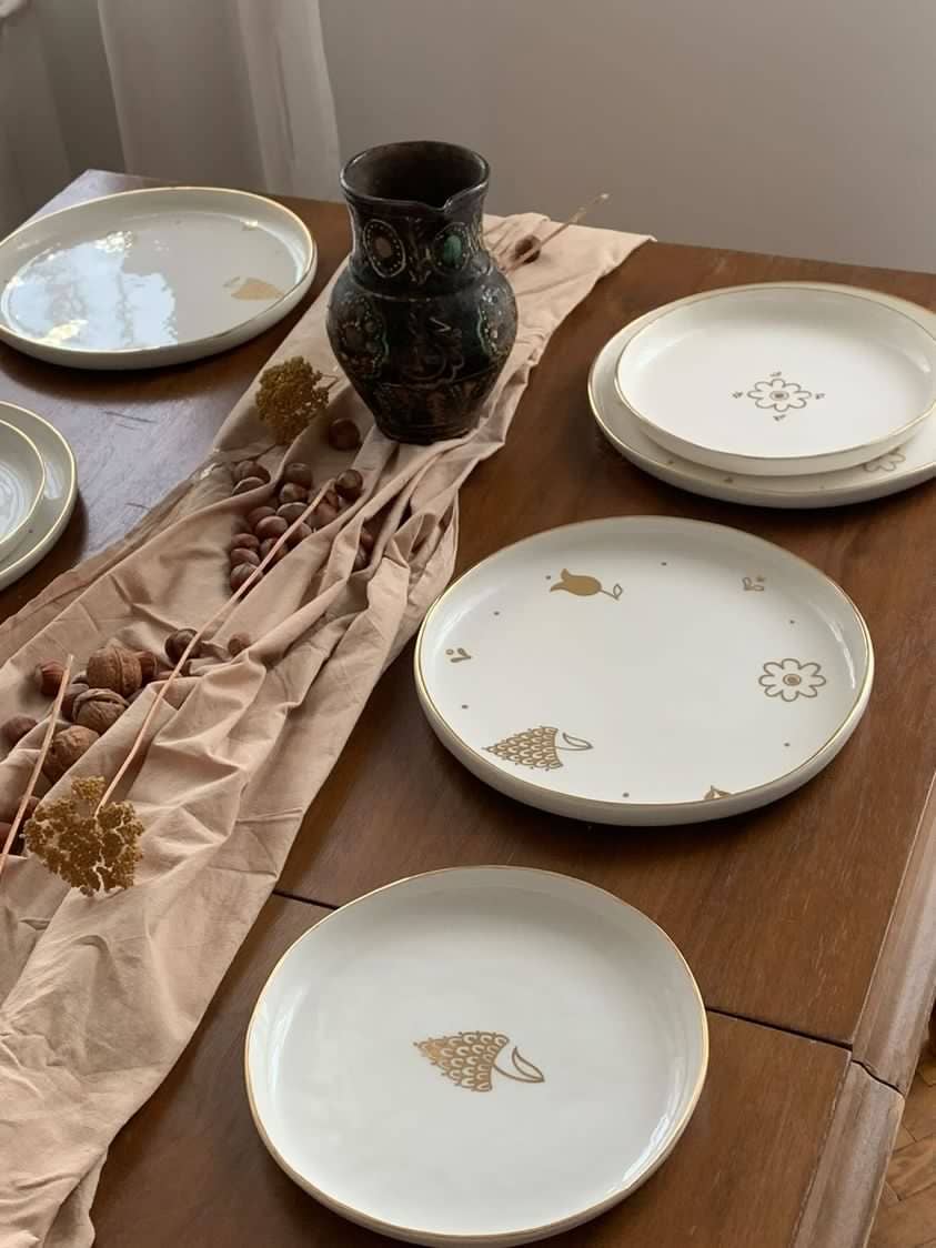 Creating Comfort Lab – wholesale Dinner plate – Handmade Porcelain Dinner Plates with Gold Rim. Off-White8