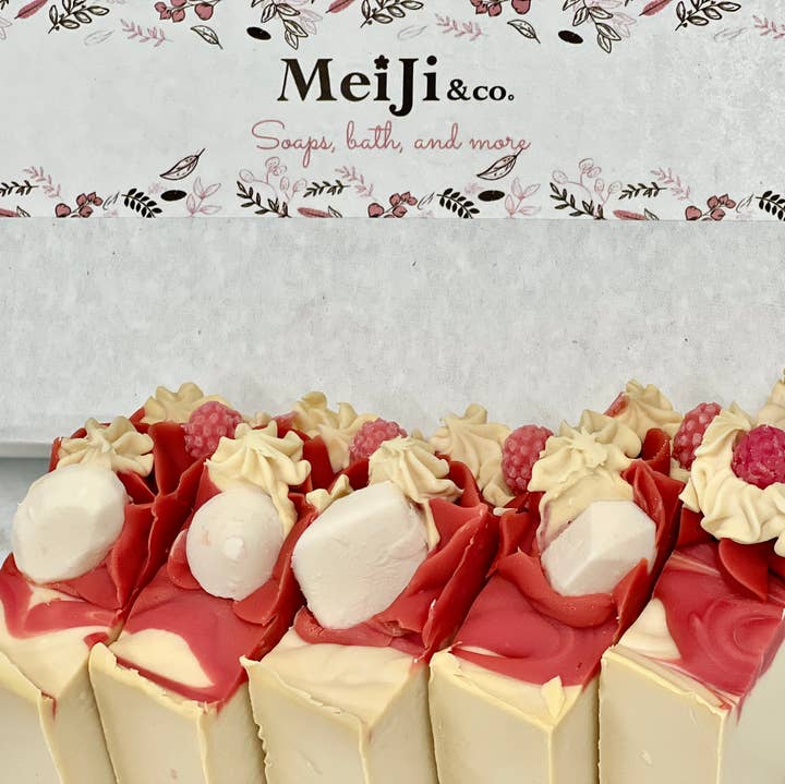 Artisan Soap Bar: Sweet Dream White Chocolate-Raspberry for wholesale by MeiJi & co.