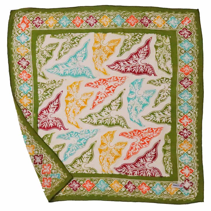 Tapiz tropical tipo bandana batik teñido a mano, multicolor, hojas de taro, verde para venta al por mayor de Kasih Co-op