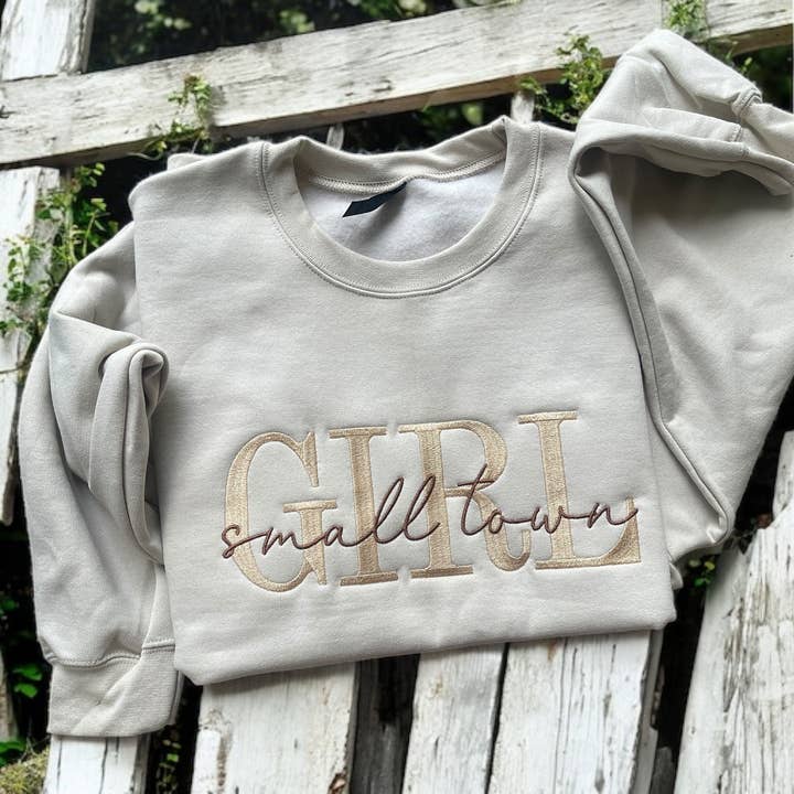 Lilleby Pige Broderet Sweatshirt | Engros Boutique for engroshandel hos Hartley Co