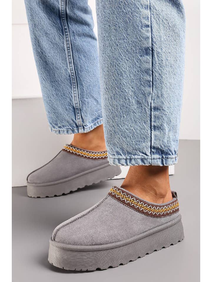 No Doubt Shoes - Wholesale Slides - Women's - Women's Faux Fur Lined Slipper Platform Sliders Aztec Mules 22