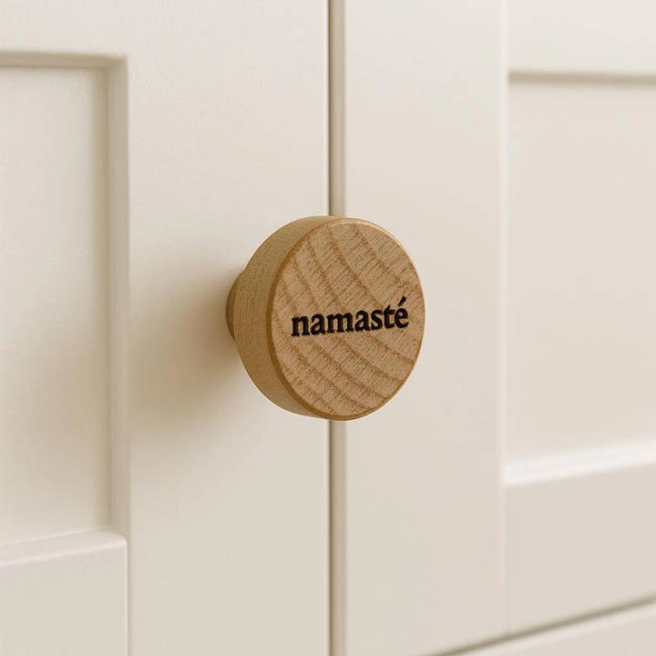 Atelier HM Design - Vendita all'ingrosso Manopola/pomello - Set di 6 pomelli per cassetti in legno Namaste, 35x25mm6