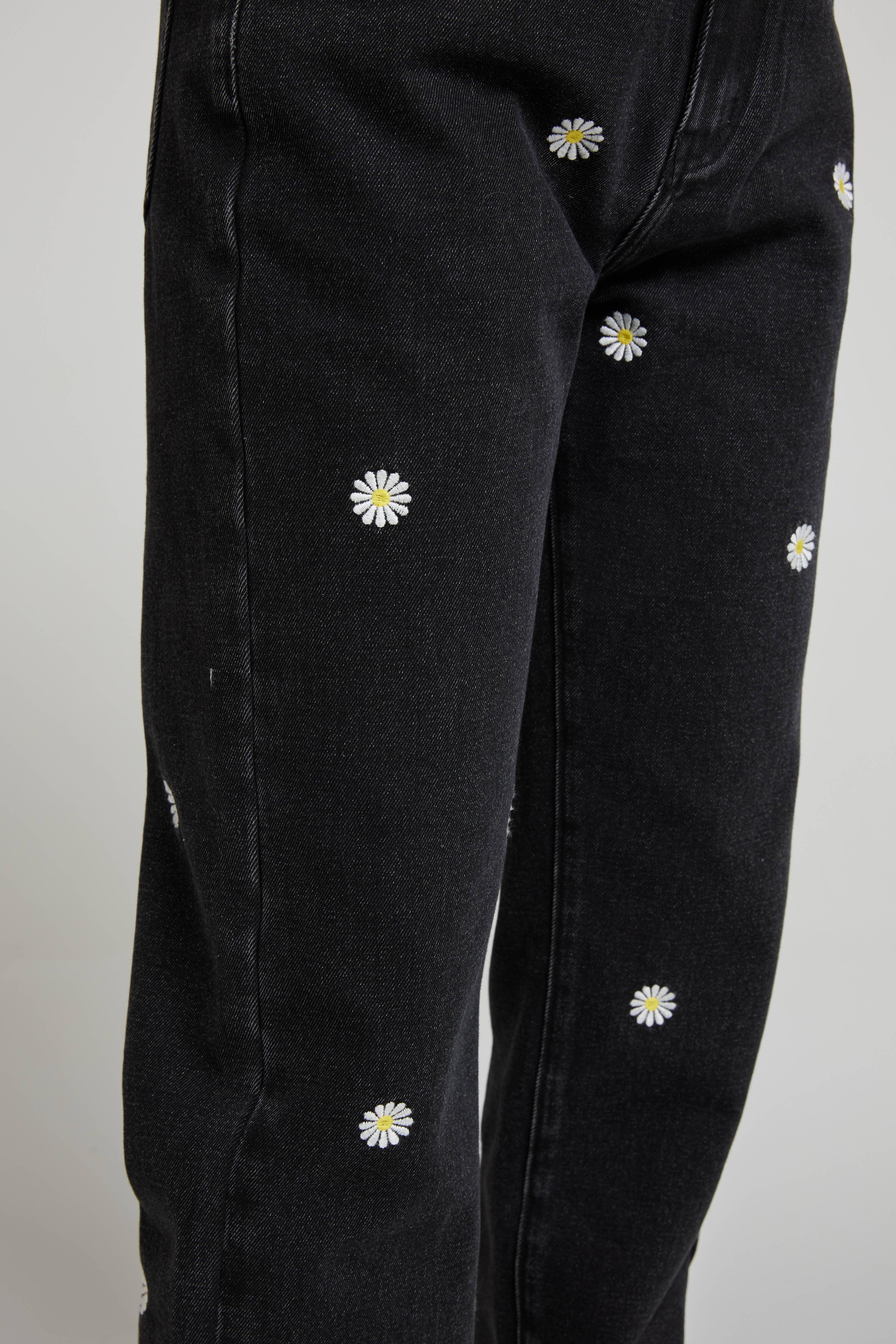 Andy & Lucy - Wholesale Jeans - Women's - BIRKIN - Jeans with embroidered daisies1