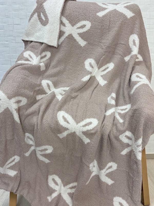 Taupe- und Cremefarbene Schleifen-Luxusdecke für den Großhandel von Nash Grey