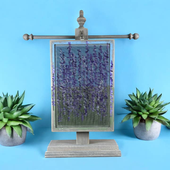 Klassisk örhängeshållare - Lavendeldesign för wholesale av Earring Holder Gallery