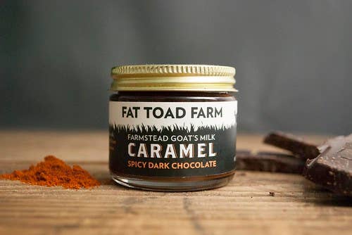 Fat Toad Farm - Vente Sauces caramel - 2oz au chocolat noir épicé au lait de chèvre caramel3