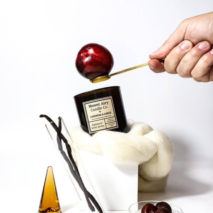 Mount Airy Candle Co. - Wholesale Jar/Filled Candle - CASHMERE & AMBER