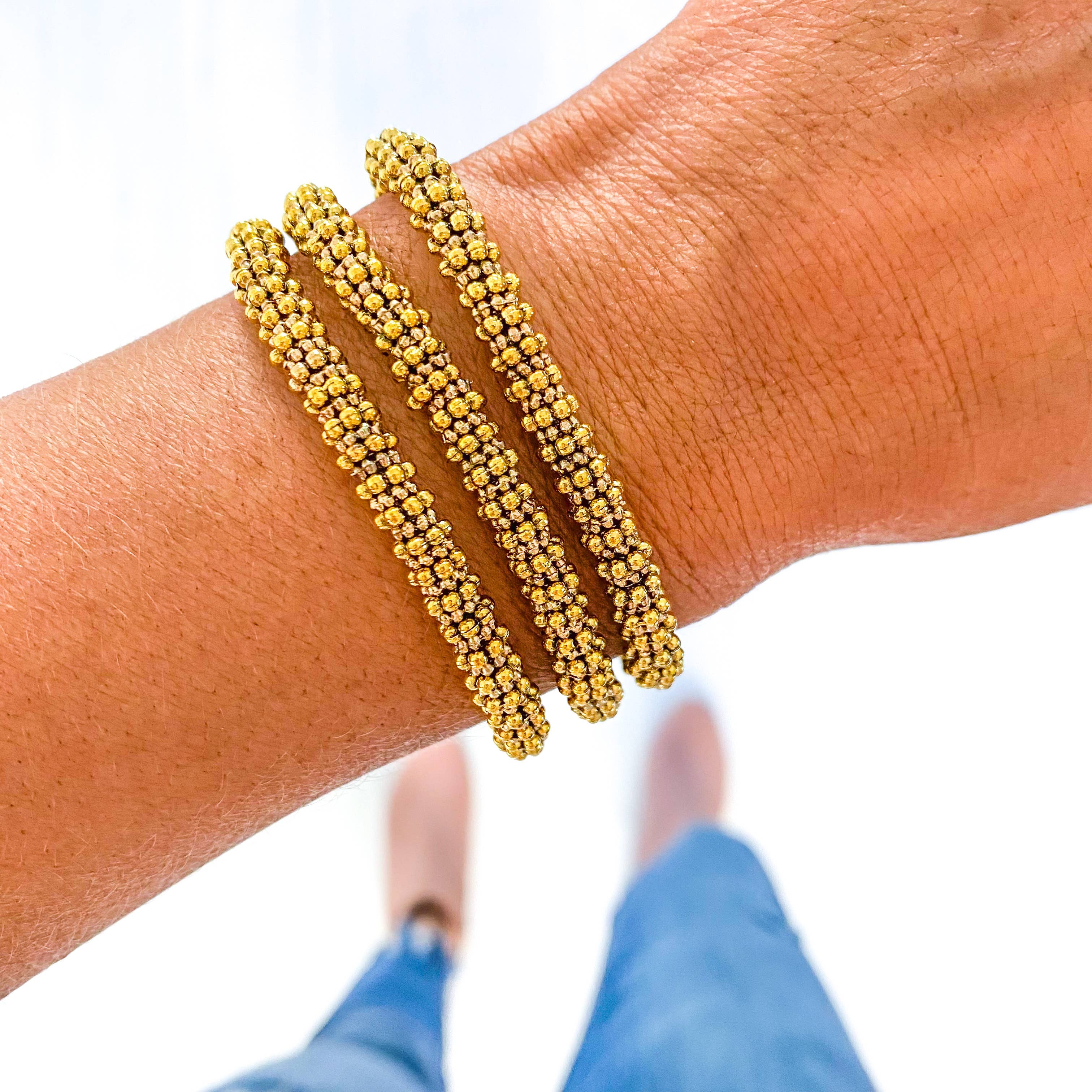 Savvy Bling - Wholesale Beaded Bracelet - Gold Flower Shape Bracelet0