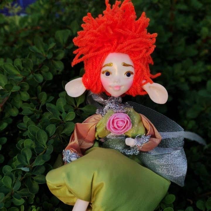 Poupée elfe aux oreilles amusantes pour la vente par FairyArtDolls