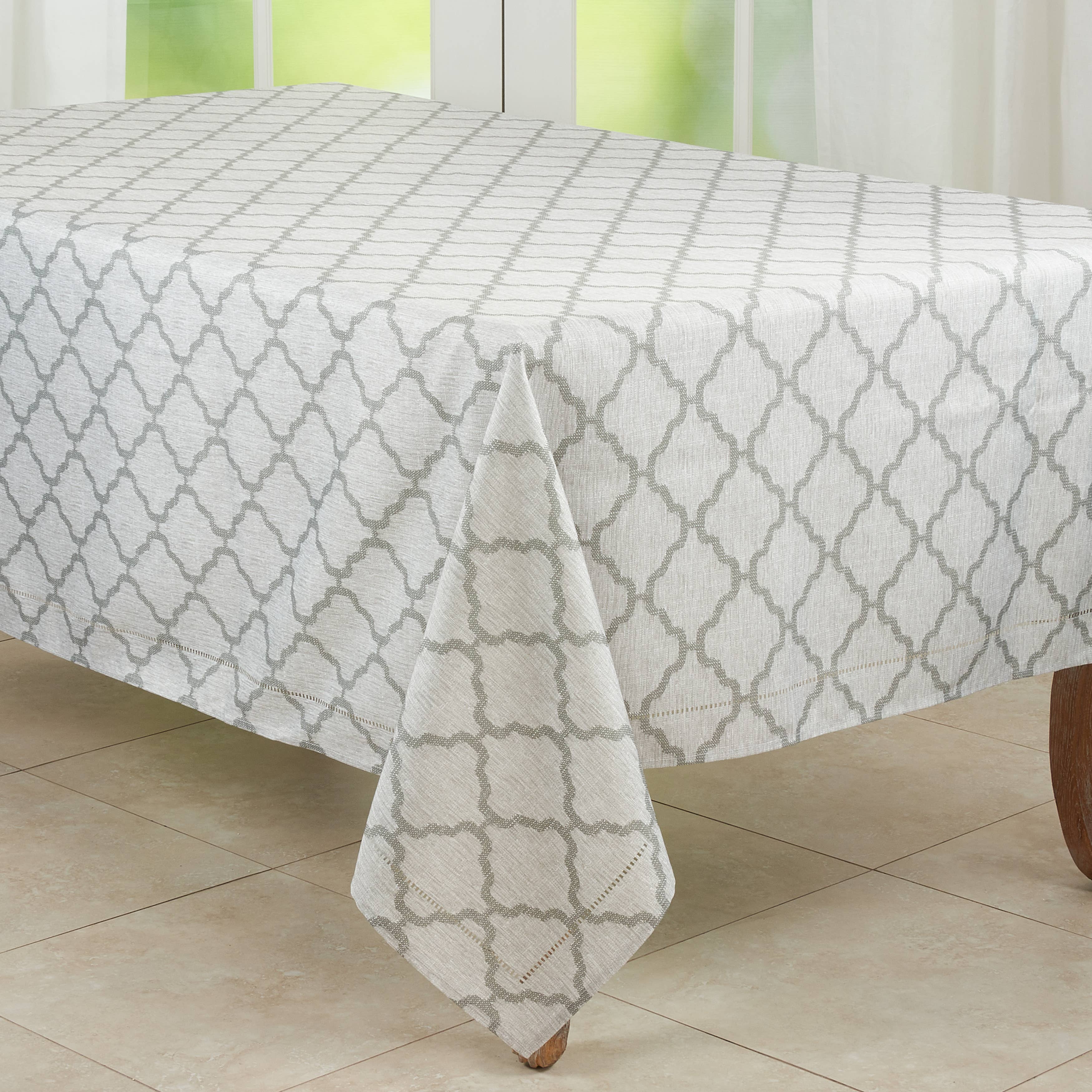 Saro Lifestyle - Wholesale Tablecloth - Moroccan Laser-Cut Hemstitch Tablecloth0
