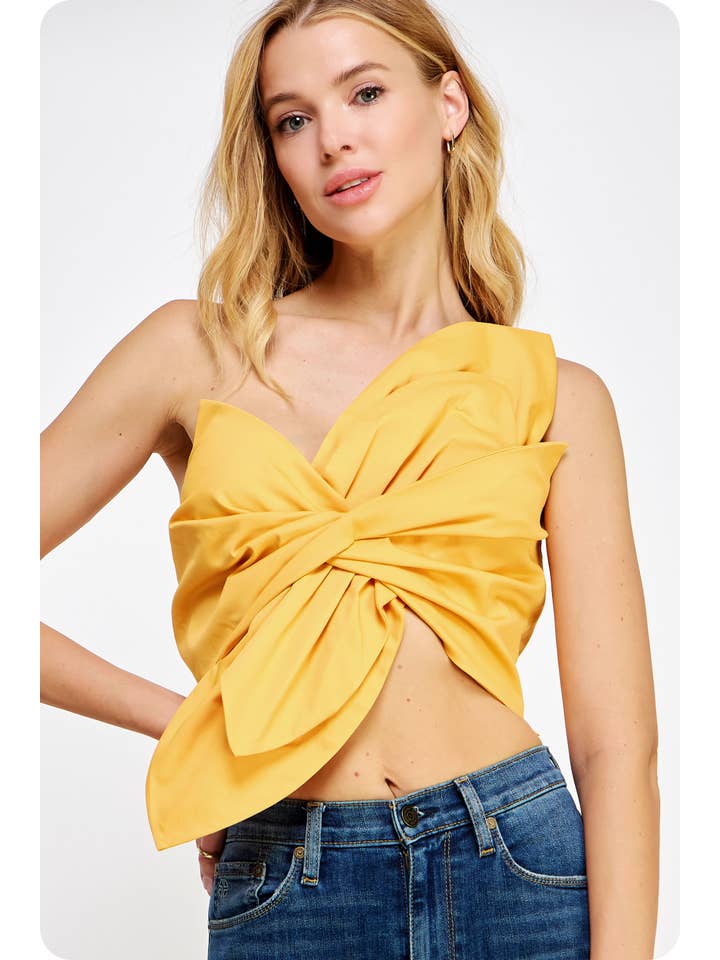Strut & Bolt - Wholesale Shirt - Women's - One-Shoulder Knotted Flower Bow Crop Top41