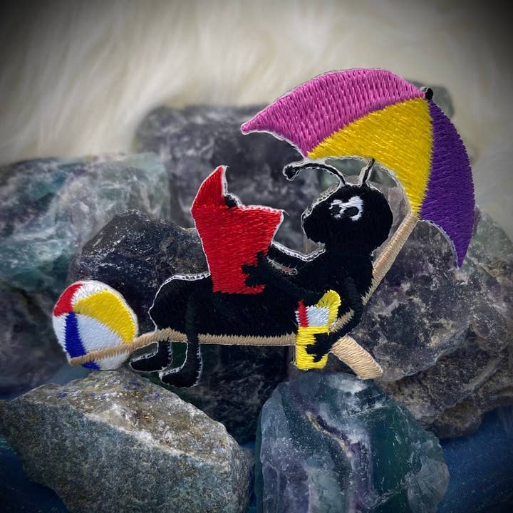 Wholesale Applique - Wholesale Patch - Ant - Beach Chair/Umbrella - Iron on Applique - Embroidered Patch - 697204-B2