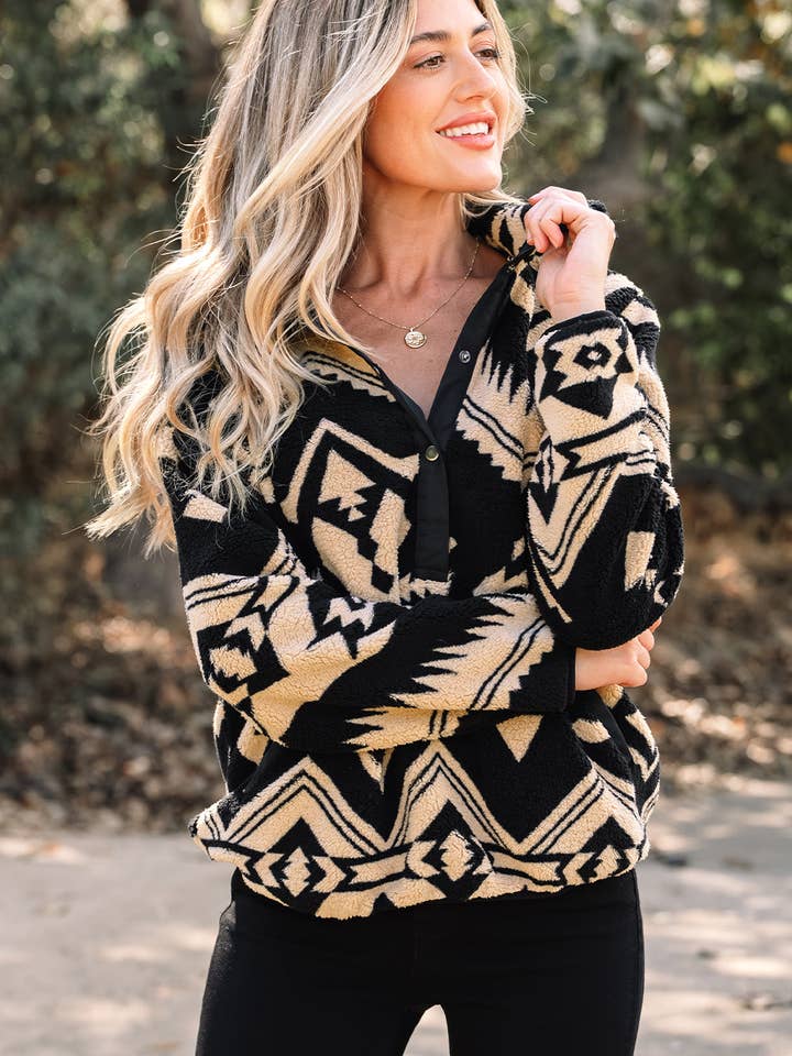 LALA LOO - Wholesale Sweatshirt - Women's - LALALOO Western Aztec Fleece Half Buttoned Sweatshirt3