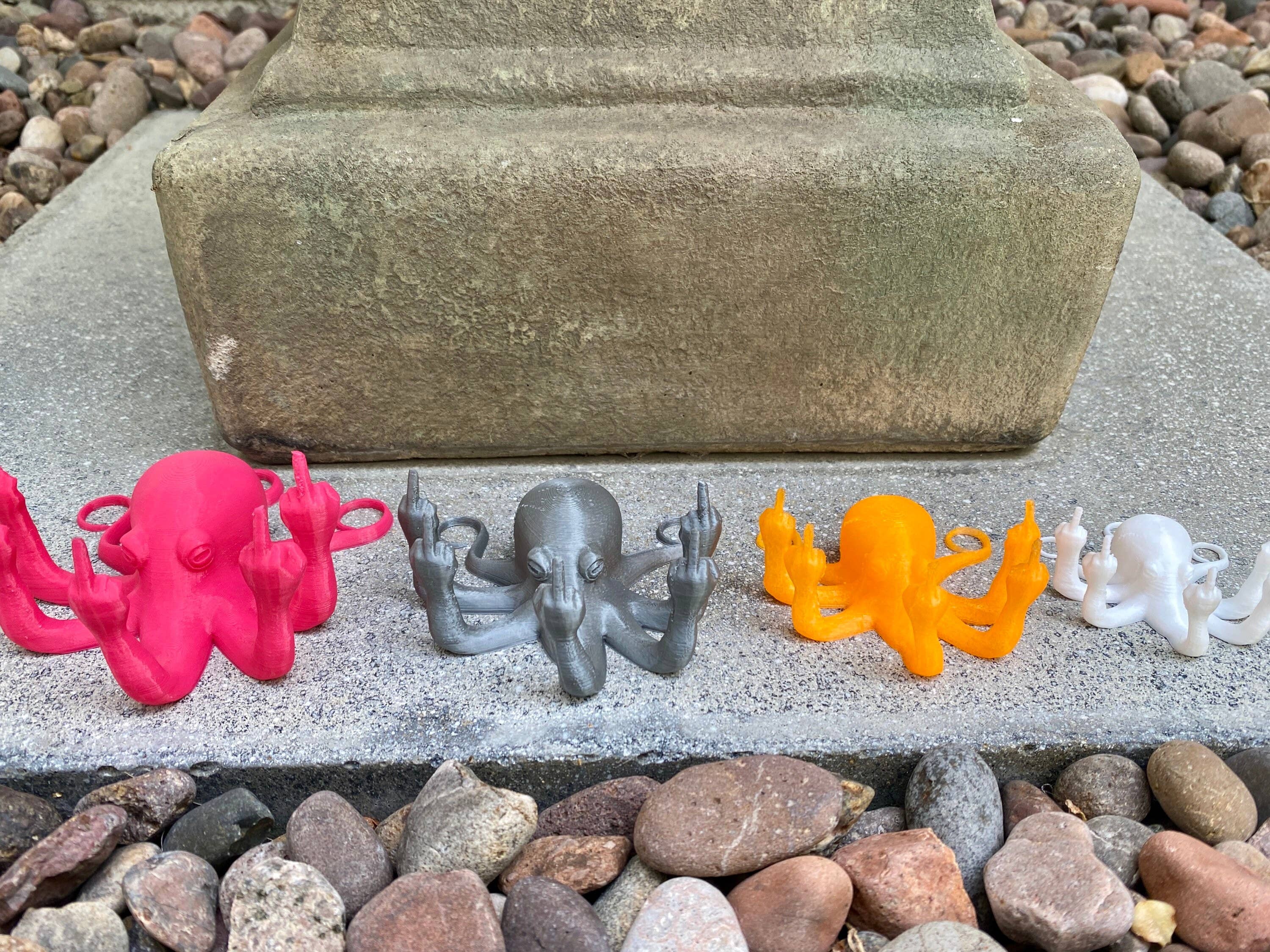 NumanPrints - Vente Cadeau amusant/original - Figurine NumanPrints Angry Octopus Fucktopus - Poulpe en colère avec doigt d'honneur4