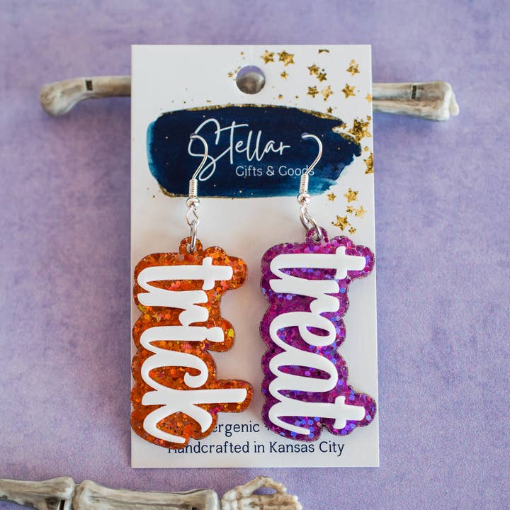 Halloween - Farces ou Friandises Pendantes - Confettis Violet Orange pour la vente par Stellar Gifts & Goods Wholesale