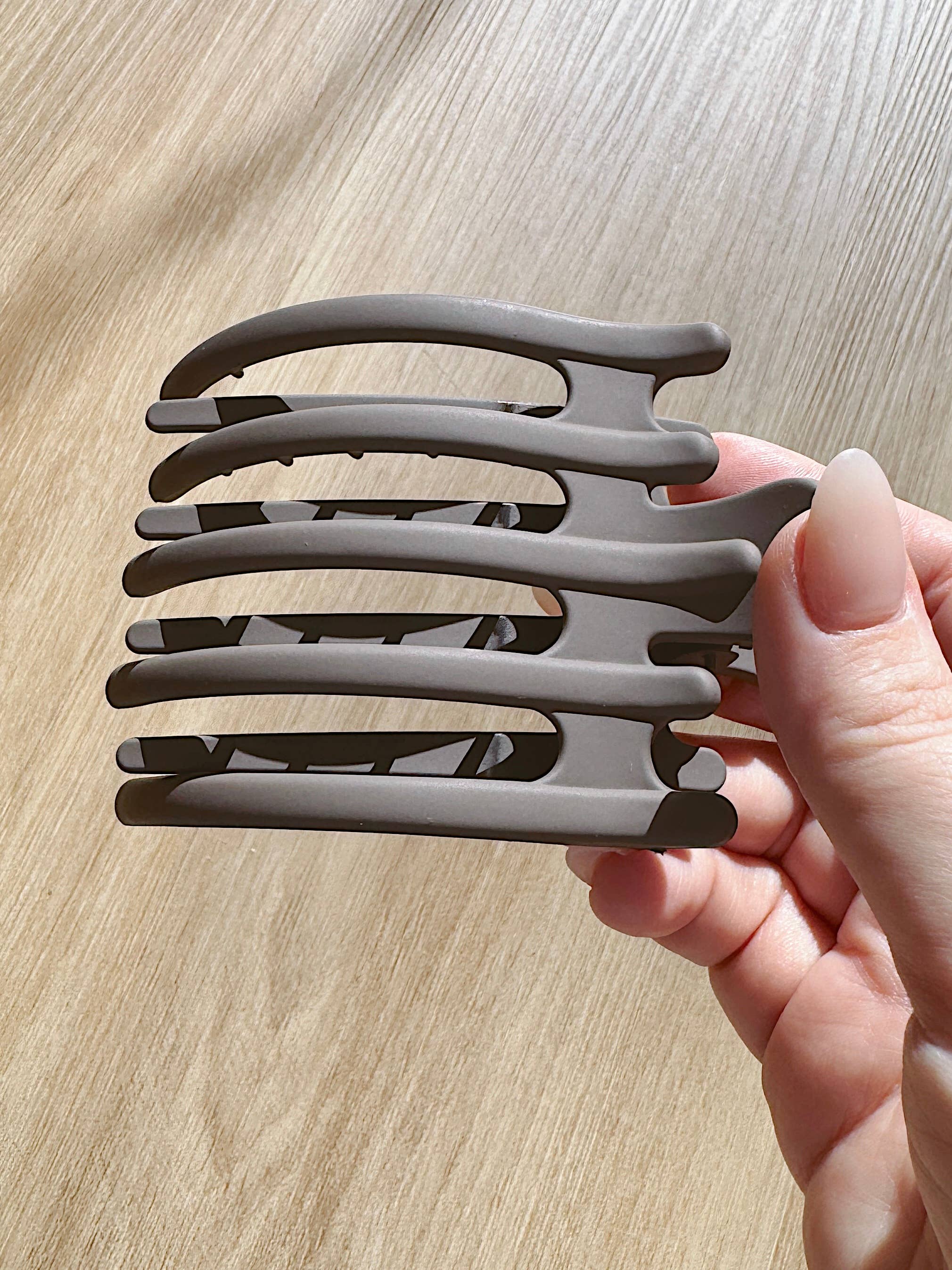 Happiest Hour - Wholesale Hair Clip - Women's - Pilates Flat Claw Clips5