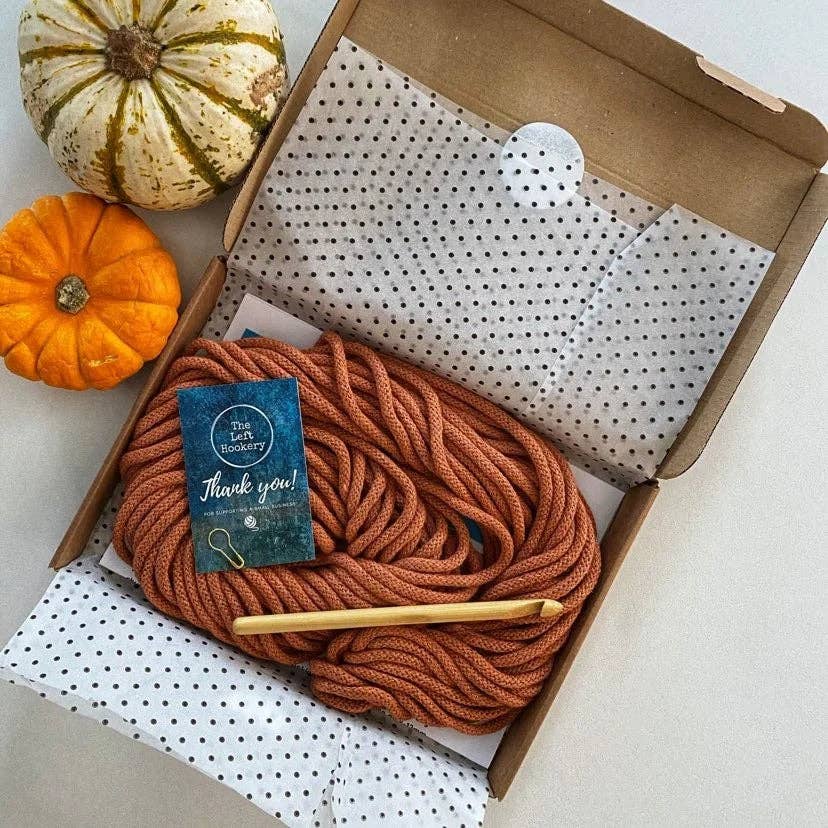 The Left Hookery - Wholesale Knitting/Crochet Supplies - Tiny Crochet Basket Kit6