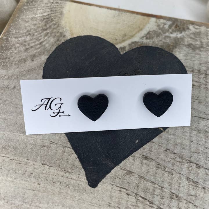 Clou Coeur Valentine Noir pour la vente par Arrow Girl Designs #———>