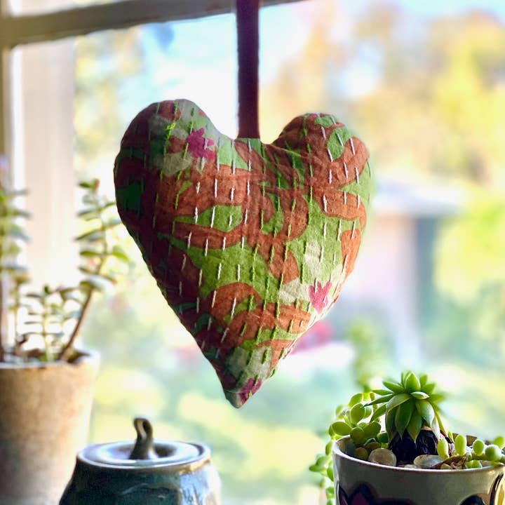 Belle's Nest - Wholesale Zakje - Hartvormige zakjes gevuld met lavendel om op te hangen3