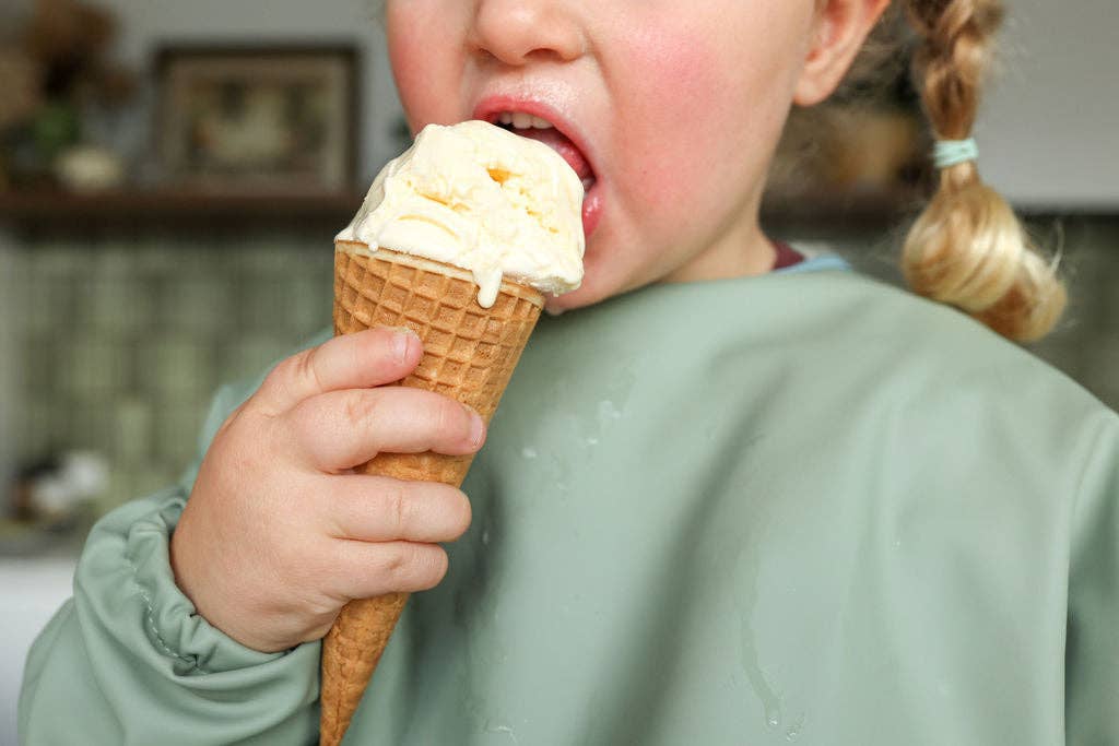 Tilda & Moo - Wholesale Bib - Baby - Pistachio Cream | Smock Bib1