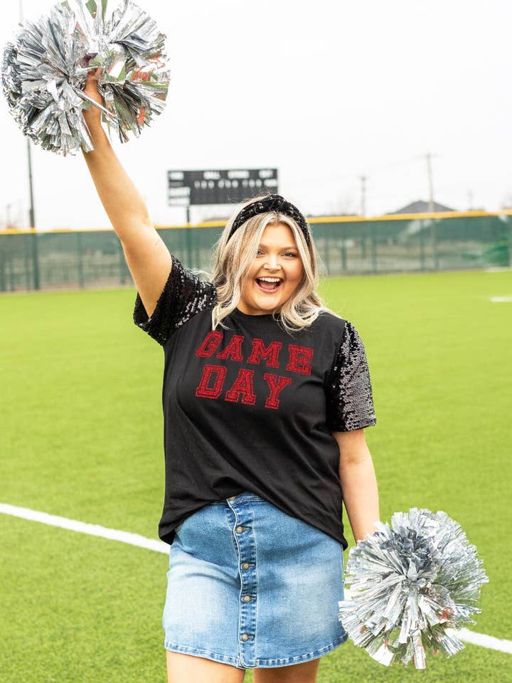 Haut de princesse rouge pailleté pour jour de match, noir pour la vente par GRACE+EMMA by Southern Grace