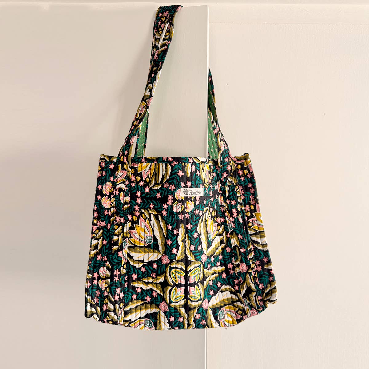 Handker Bandanas - Wholesale Tote Bag - Women's - Betty Quilted Tote3