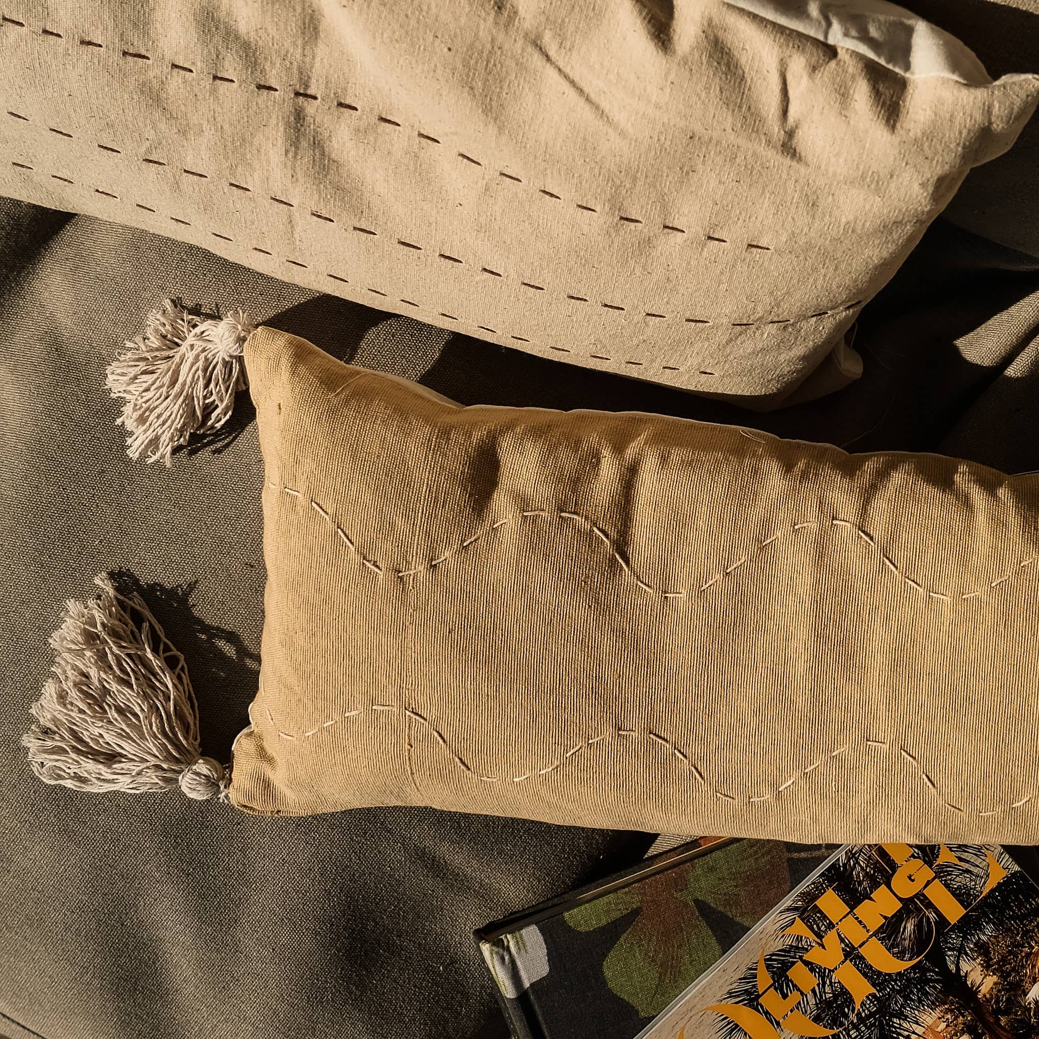 ByBazz - Venta al por mayor Cojín decorativo - Cojín Canggu de algodón con textura gruesa hecho a mano en Bali4