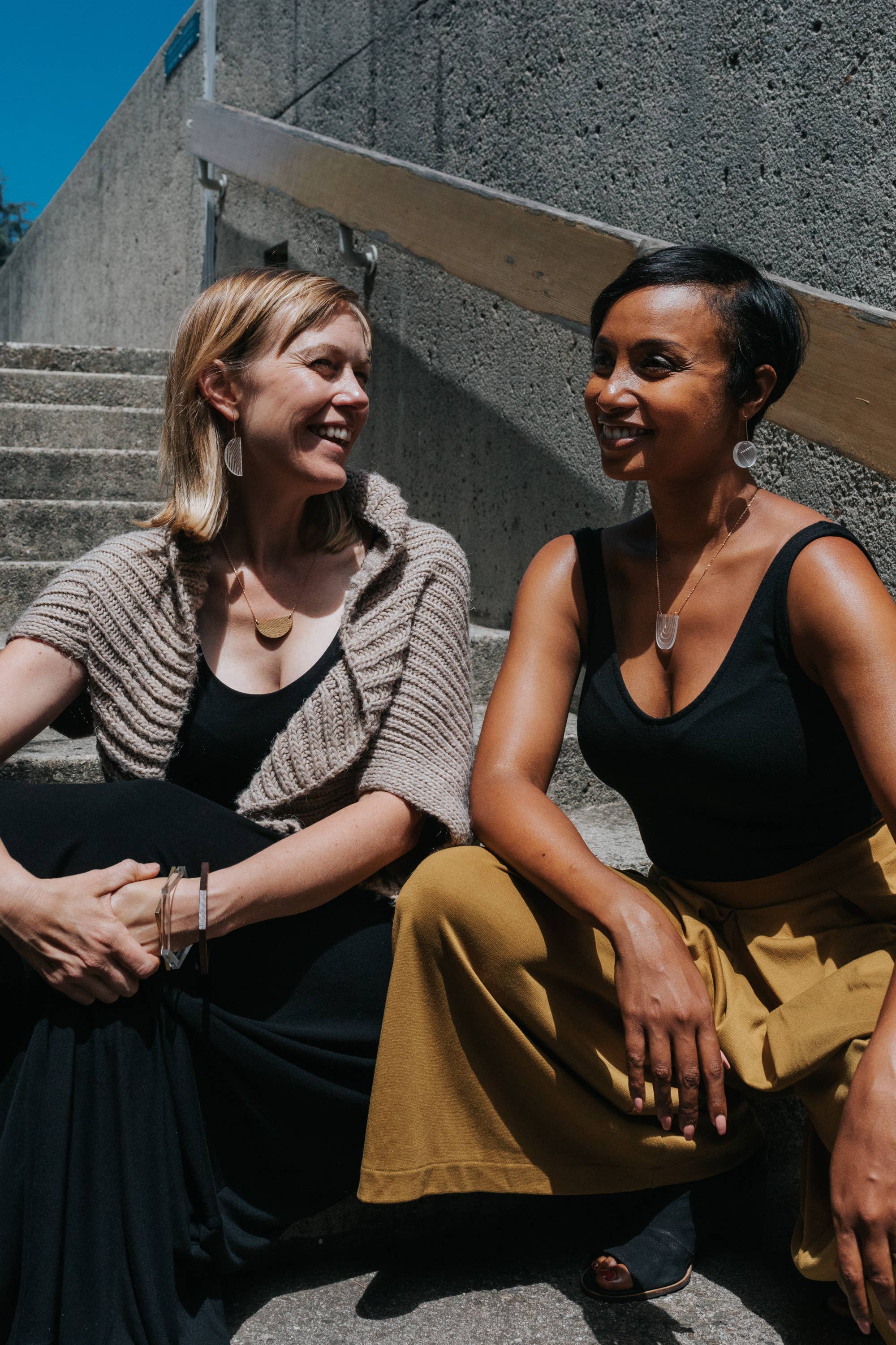 Bird of Virtue - Wholesale Pendant/Charm Necklace - Alta Necklace · Midcentury Geo Angled Stripes Simple Pendant4