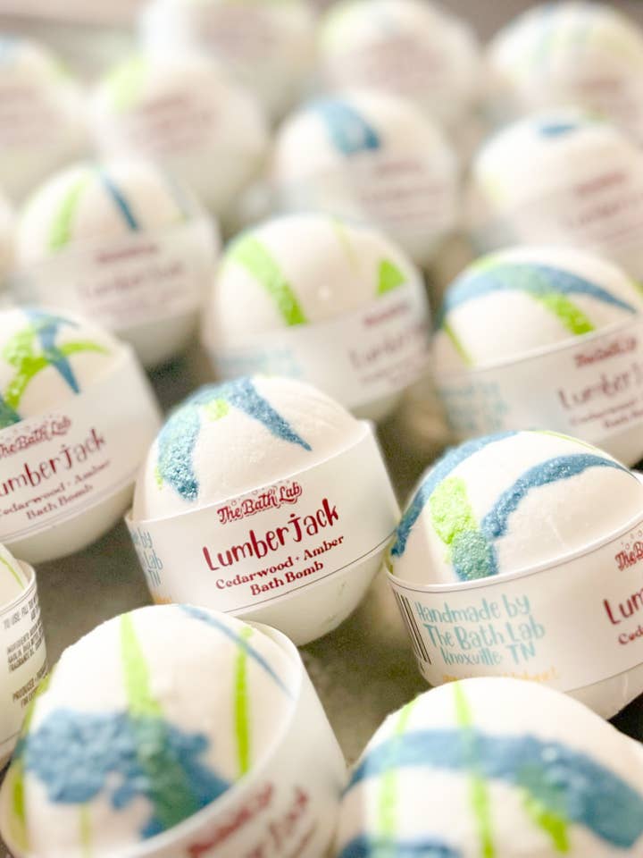 Bombe de bain Bûcheron pour la vente par The Bath Lab