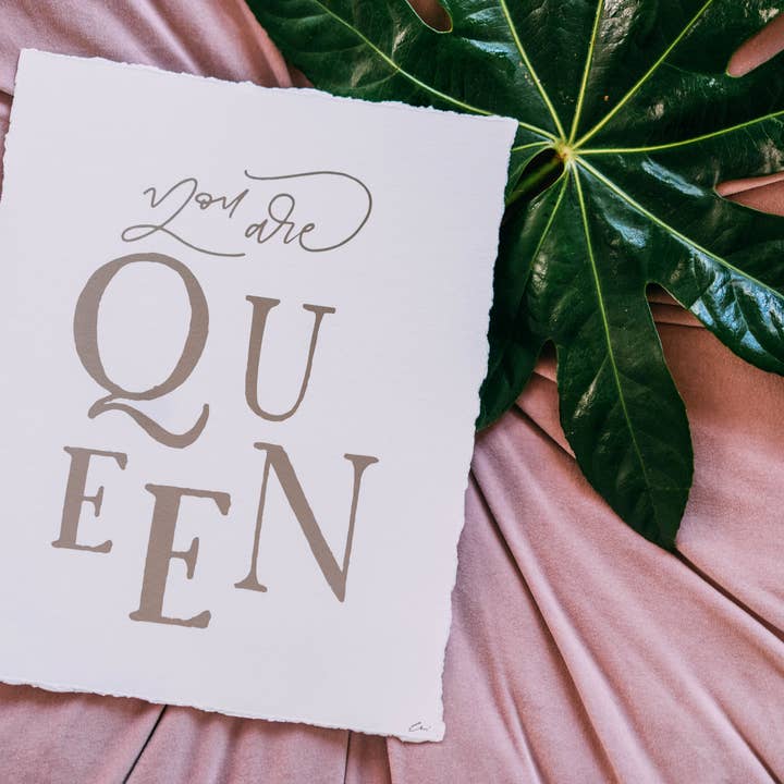 Imprimé « Vous êtes Queen » de 8 po x 10" pour la vente par Melarie Odelusi