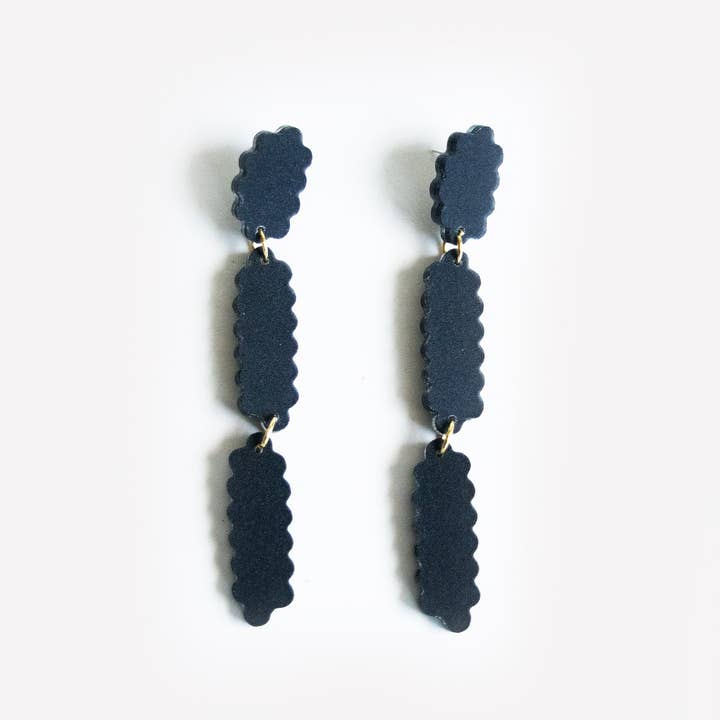 Earrings Scallop Line Drop for wholesale by dconstruct